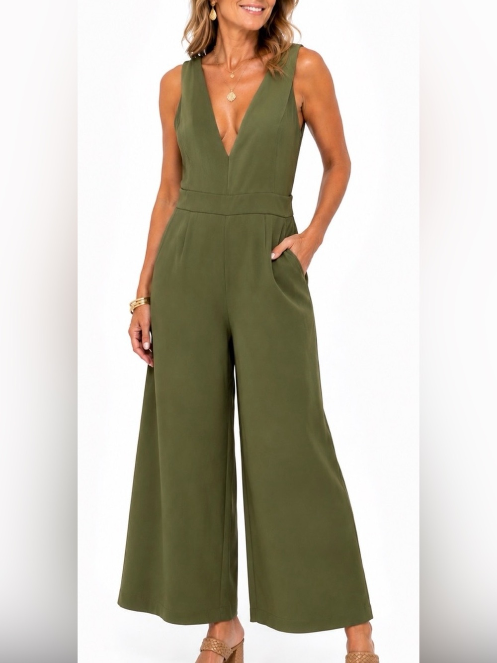 NWT CUPSHE XL Olive Green Wide Leg Plunge V-Neck Jumpsuit
